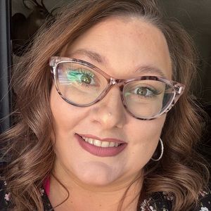 Meet your Posher, Krystin